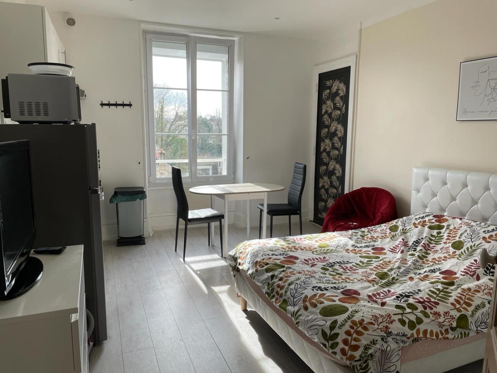 Ferienwohnung Studio Meuble Et Lumineux 20M2 Vittel Exterior foto
